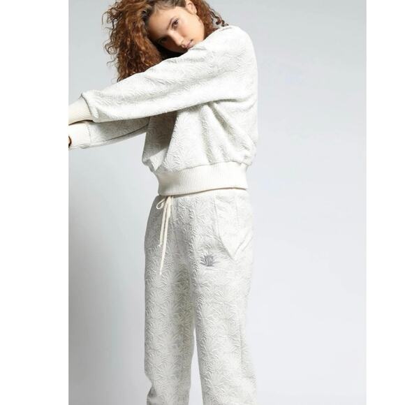 Twenty Montreal Agave Print 3D Blister Knit Pants Cream XS Women’s Designer - Picture 12 of 14